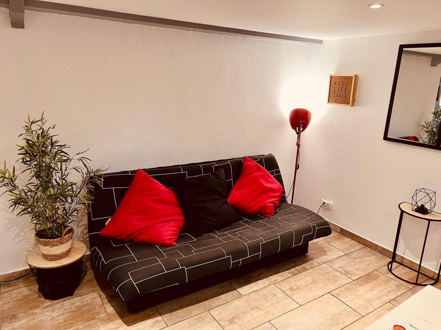 Ferienwohnung Le Camille Charming With Garden 5 Min Chu Poitiers Exterior foto